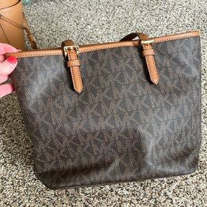 Micheal Kors Handbag